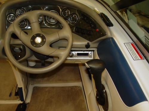 Steering wheel of a boat